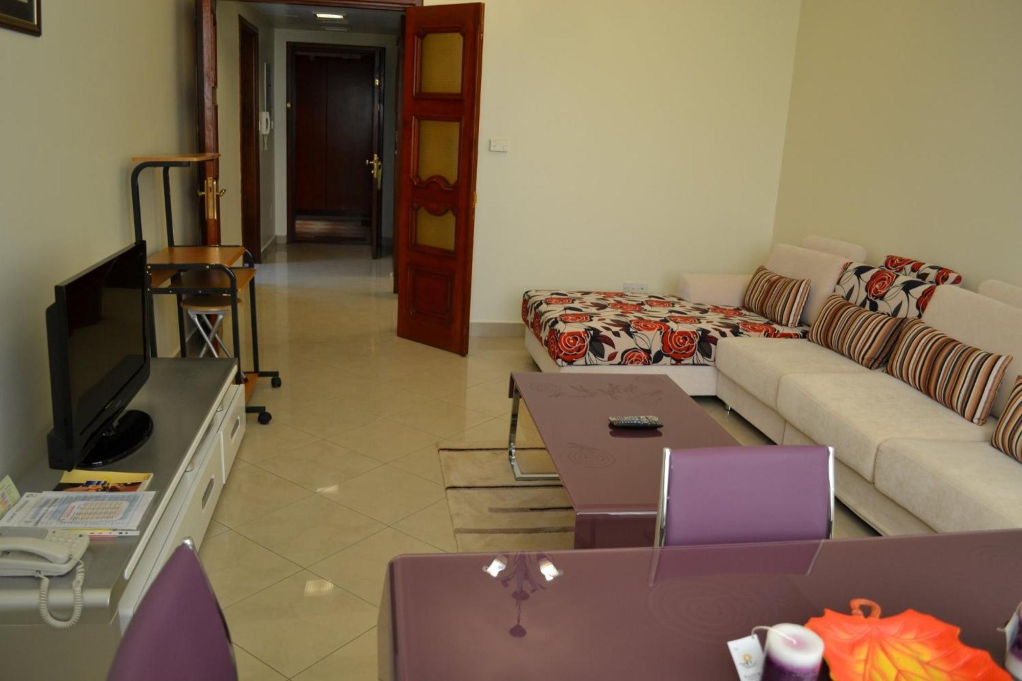 Abu Dhabi Plaza Hotel Apartments Exterior photo