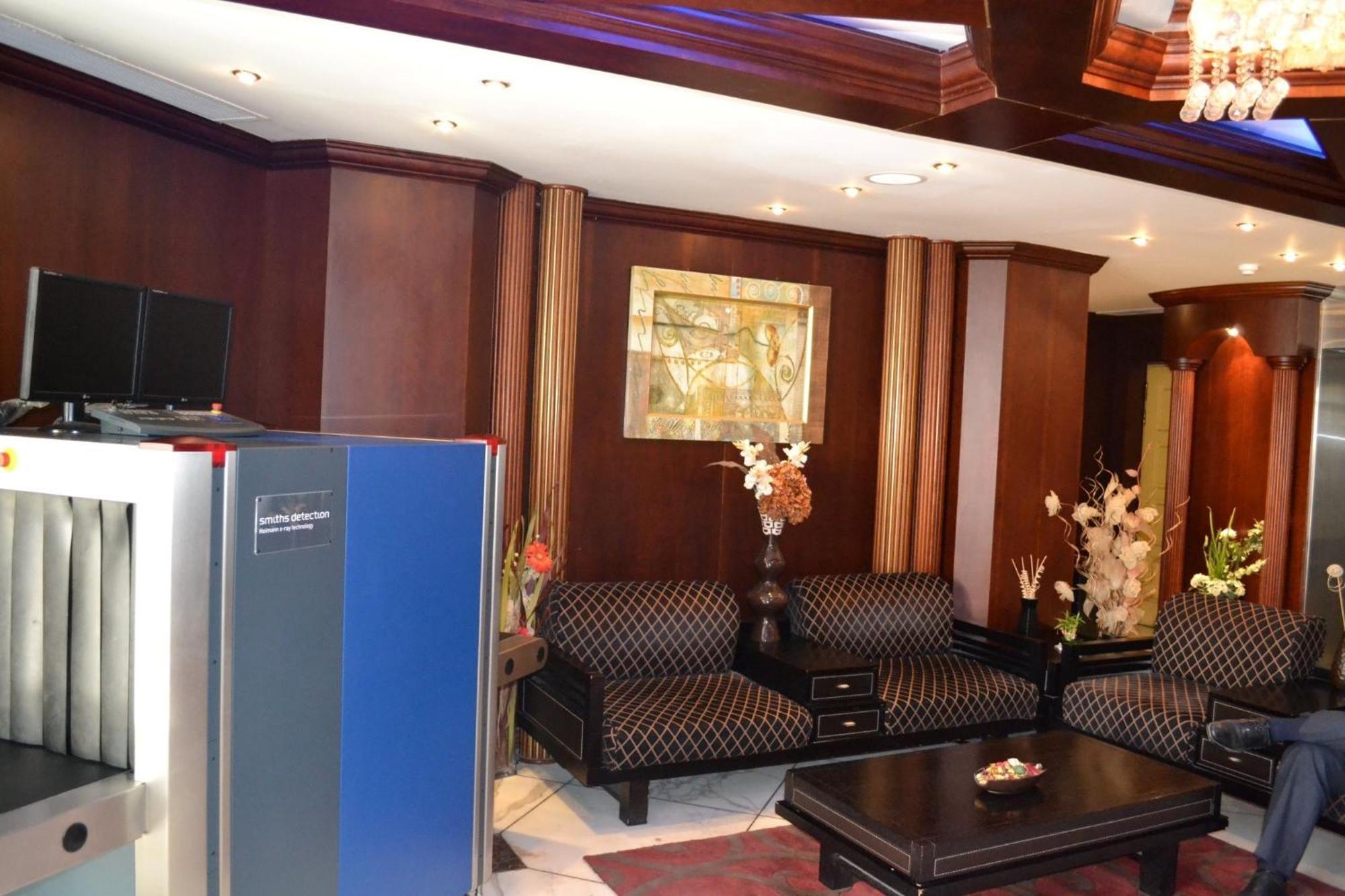 Abu Dhabi Plaza Hotel Apartments Exterior photo